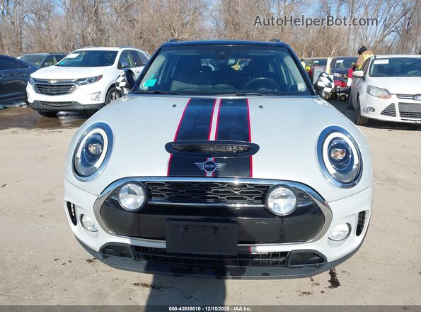 WMWLU5C58K2G04795 2019 MINI CLUBMAN Gray Rear interior view