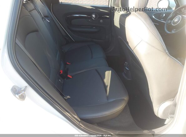 WMWLV7C09L2M25581 2020 MINI CLUBMAN Кремовый Вид наклейки с VIN-кодом