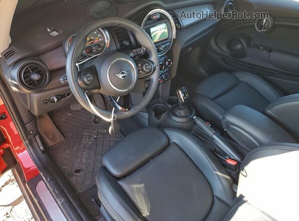 WMWXR3C02L2M64429 2020 MINI COOPER Red Vista del salpicadero
