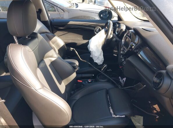 WMWXR5C02L2L71213 2020 MINI HARDTOP Gray Front interior view