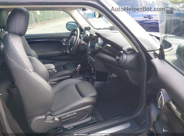 WMWXR5C04L2M34120 2020 MINI HARDTOP Black Вид салону спереду