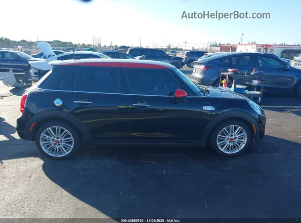 WMWXU3C53J2F51685 2018 MINI HARDTOP Black Vista interior trasera