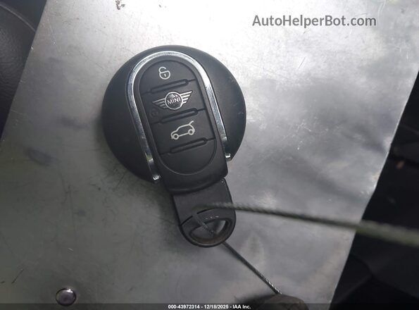 WMWXU3C5XK2B65394 2019 MINI HARDTOP Белый Вид панели приборов