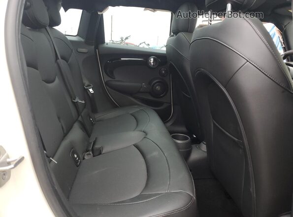 WMWXU9C03L2M48130 2020 MINI COOPER Cream Հետևի նստատեղերի տեսք