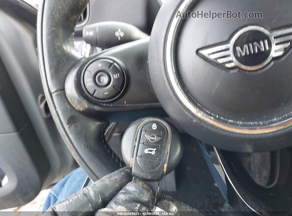 WMZYS7C54K3F45393 2019 MINI COUNTRYMAN Gray Vista del salpicadero