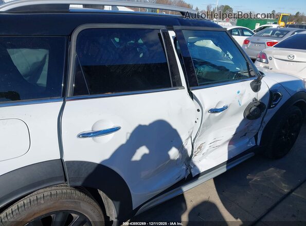 WMZYT5C35J3E19090 2018 MINI COUNTRYMAN White Widok z przodu