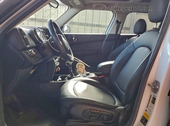 WMZYV5C30J3E03275 2018 MINI COOPER White 
