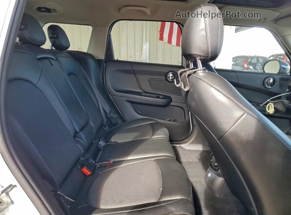 WMZYV5C30J3E03275 2018 MINI COOPER White 