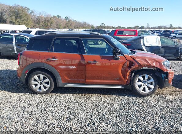 WMZYV5C34J3E04462 2018 MINI COUNTRYMAN Orange Вид задньої частини салону