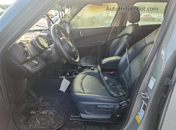 WMZYW3C02L3L05517 2020 MINI COOPER Gray Vista interior delantera