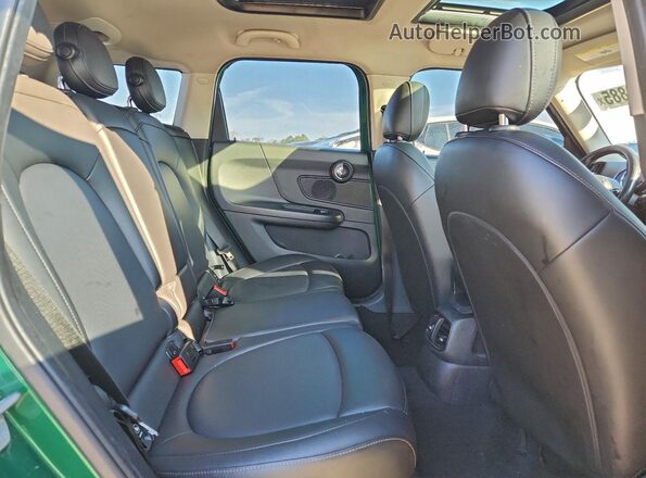 WMZYW3C07L3L21485 2020 MINI COOPER Green Vista de los asientos traseros