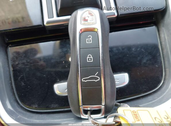 WP0AA2A74LL101831 2020 PORSCHE PANAMERA Red Առջևի վահանակի տեսք