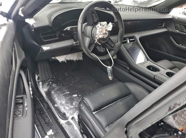 WP0AA2Y11RSA11474 2024 PORSCHE TAYCAN Silver Vista del salpicadero