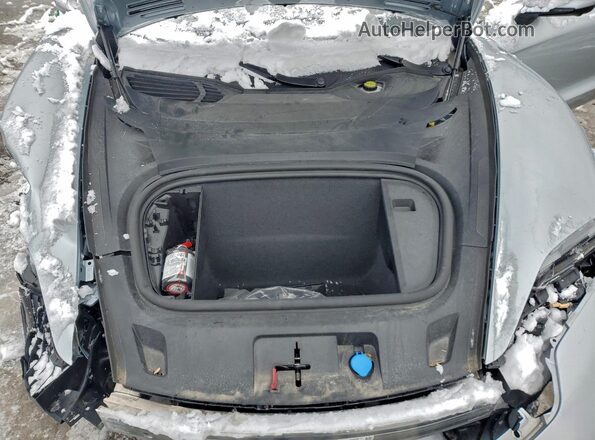 WP0AA2Y11RSA11474 2024 PORSCHE TAYCAN Silver Vista interior trasera