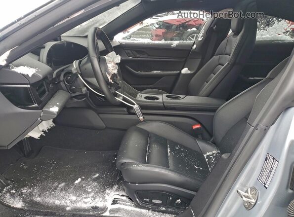WP0AA2Y11RSA11474 2024 PORSCHE TAYCAN Silver Vista interior delantera