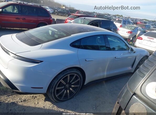 WP0AA2Y12MSA13596 2021 PORSCHE TAYCAN White Вид задньої частини салону