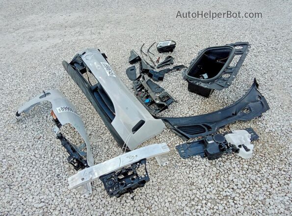 WP0AA2Y12SSA08203 2025 PORSCHE TAYCAN Gray Engine compartment view