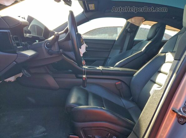WP0AA2Y14MSA18606 2021 PORSCHE TAYCAN Silver წინა სალონის ხედი
