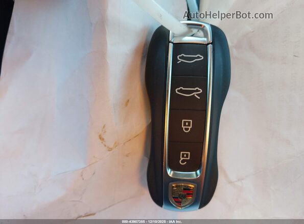 WP0AA2Y15SSA11600 2025 PORSCHE TAYCAN Blue წინა პანელის ხედი