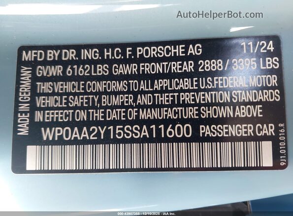 WP0AA2Y15SSA11600 2025 PORSCHE TAYCAN Blue ძრავის განყოფილების ხედი