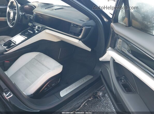 WP0AA2YA0SL007865 2025 PORSCHE PANAMERA Black Front interior view
