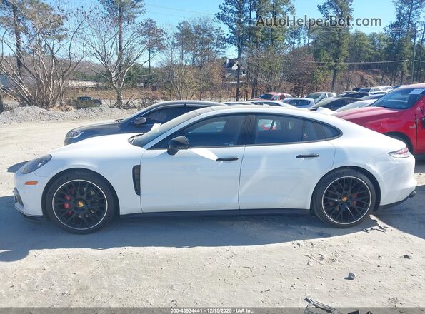 WP0AB2A76JL135151 2018 PORSCHE PANAMERA White 360 interior view