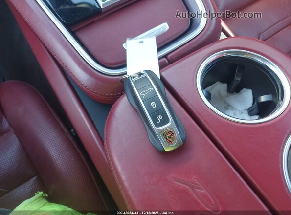 WP0AB2A76JL135151 2018 PORSCHE PANAMERA White Dashboard view