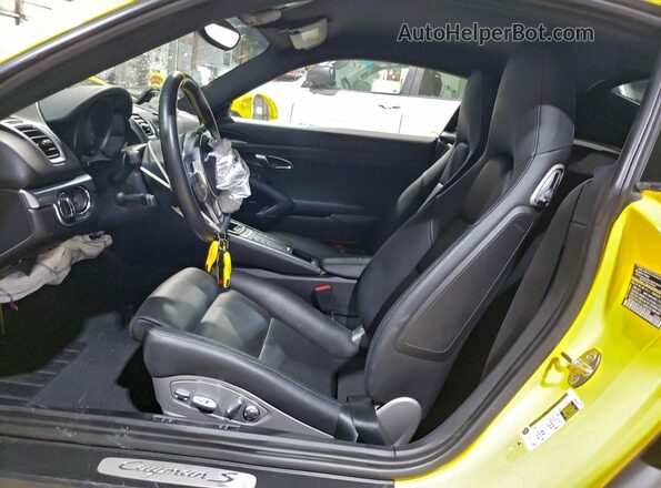 WP0AB2A81GK185768 2016 PORSCHE CAYMAN Желтый Вид салона спереди
