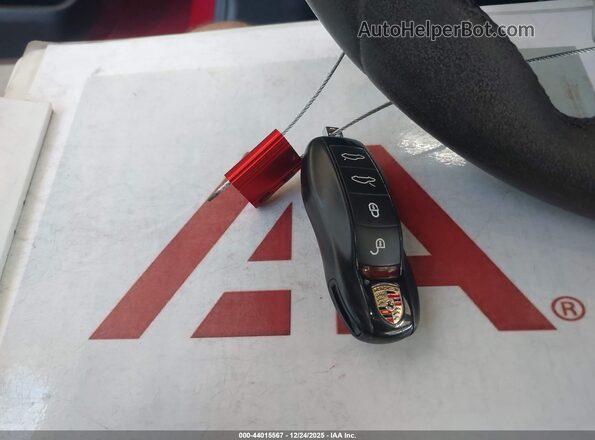 WP0AB2A83JS278458 2018 PORSCHE CAYMAN Red წინა პანელის ხედი
