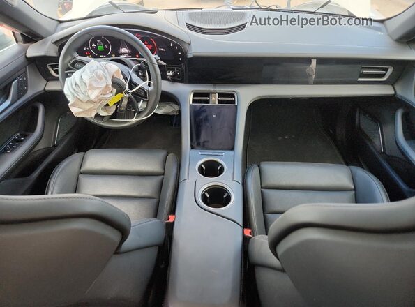 WP0AB2Y14SSA41197 2025 PORSCHE TAYCAN Серый Вид панели приборов
