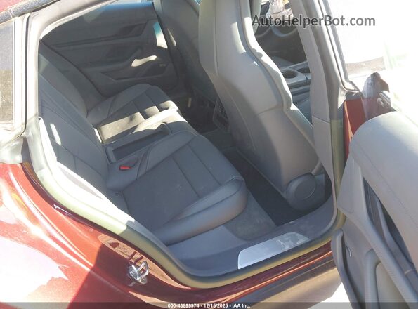 WP0AB2Y16NSA45160 2022 PORSCHE TAYCAN Maroon VIN կոդի պիտակի տեսք