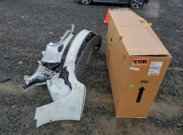 WP0AB2Y18LSA53306 2020 PORSCHE TAYCAN Белый Вид подкапотного пространства