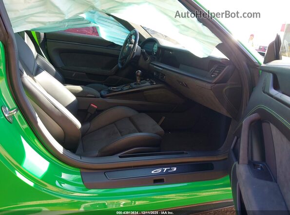 WP0AC2A93NS269531 2022 PORSCHE 911 Зеленый Вид салона спереди