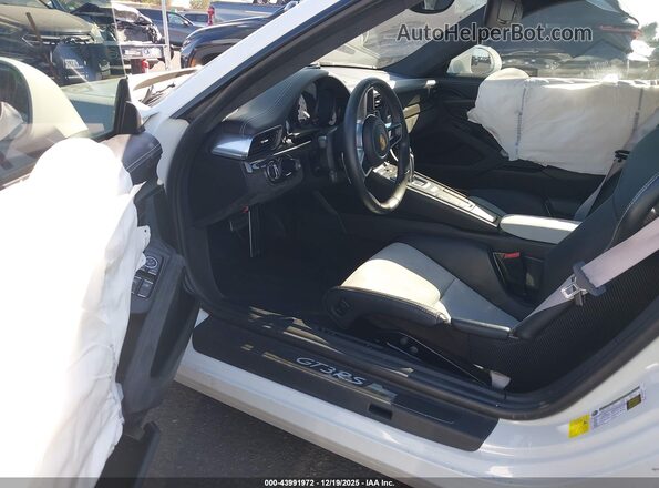 WP0AF2A91GS192104 2016 PORSCHE 911 White Widok wnętrza z przodu