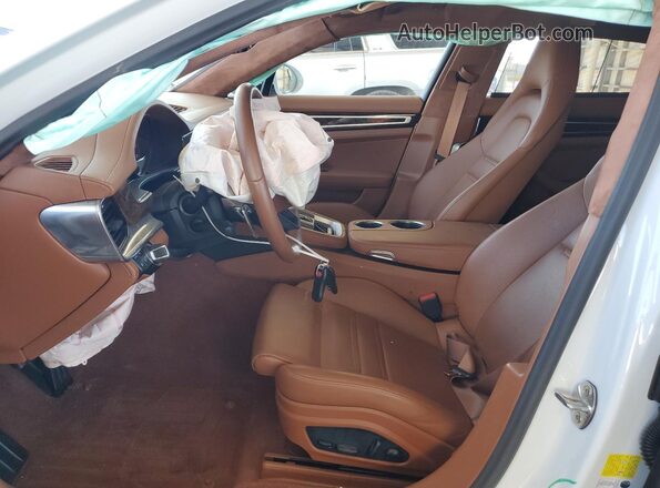 WP0BJ2A7XPL141034 2023 PORSCHE PANAMERA White Vista interior delantera
