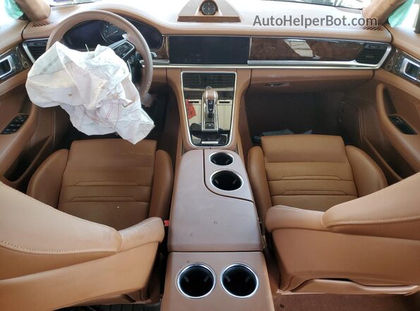 WP0BJ2A7XPL141034 2023 PORSCHE PANAMERA White Vista del salpicadero