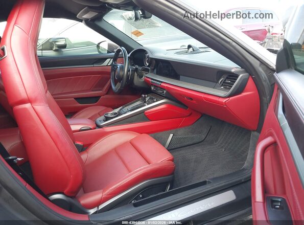 WP0CA2A92MS239658 2021 PORSCHE 911 Серый Вид салона спереди