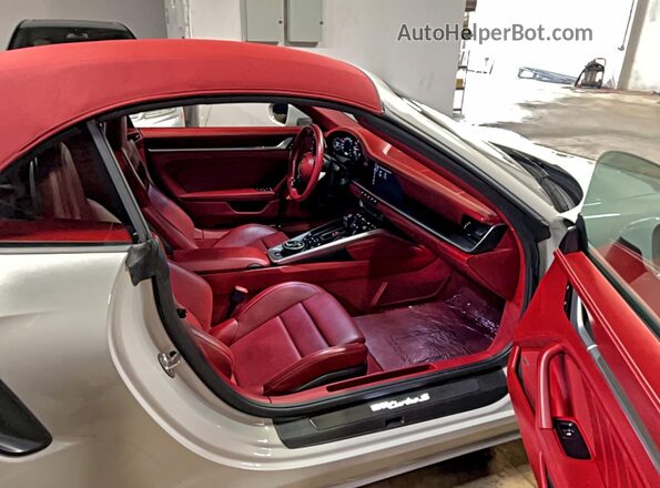 WP0CD2A97MS263736 2021 PORSCHE 911 Двухцветный Вид спереди