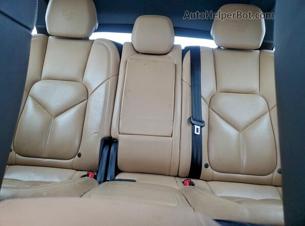 WP1AA2A20JKA04986 2018 PORSCHE CAYENNE White 