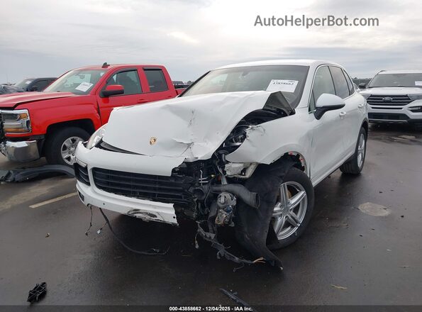 WP1AA2A25GLA00645 2016 PORSCHE CAYENNE Белый Вид спереди