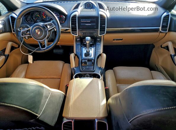 WP1AA2A26JKA06306 2018 PORSCHE CAYENNE Silver 