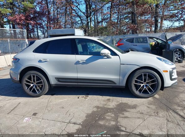 WP1AA2A51PLB17830 2023 PORSCHE MACAN Gray Սարքավորումների վահանակի տեսք