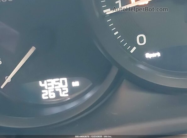 WP1AA2A52TLB00335 2026 PORSCHE MACAN Gray 