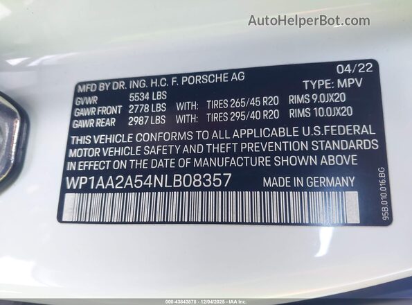 WP1AA2A54NLB08357 2022 PORSCHE MACAN White Engine compartment view