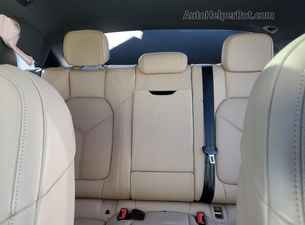 WP1AA2A54RLB20076 2024 PORSCHE MACAN White უკანა სავარძლების ხედი