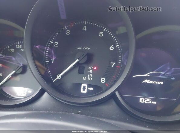 WP1AA2A54SLB10153 2025 PORSCHE MACAN Black Вид задніх сидінь