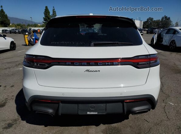 WP1AA2A55RLB16635 2024 PORSCHE MACAN White Rear view