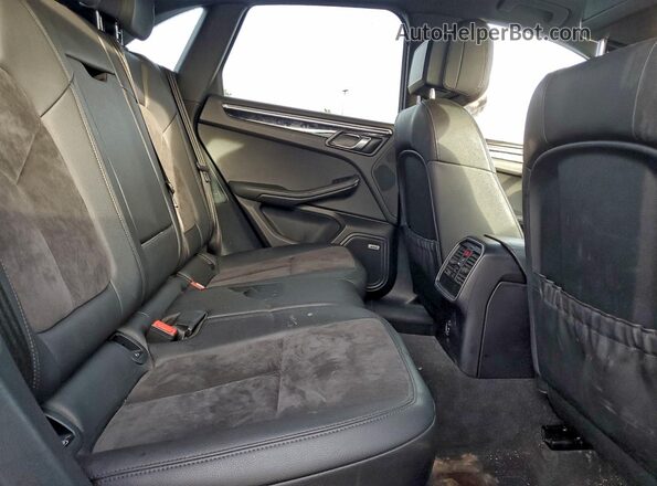 WP1AA2A5XMLB09771 2021 PORSCHE MACAN Black Вид задньої частини салону