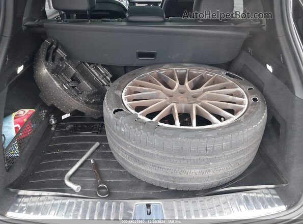 WP1AA2AY0PDA08795 2023 PORSCHE CAYENNE Black ხელსაწყოთა პანელის ხედი