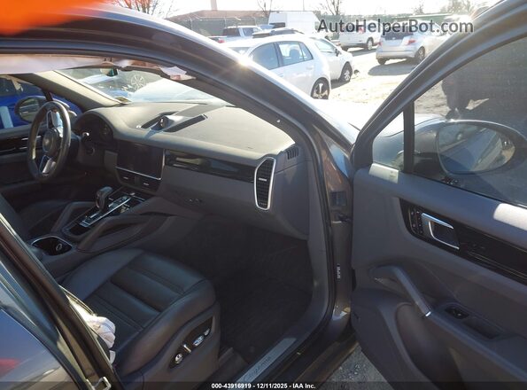 WP1AA2AY2MDA08230 2021 PORSCHE CAYENNE Gray Սալոնի դիմացի տեսք